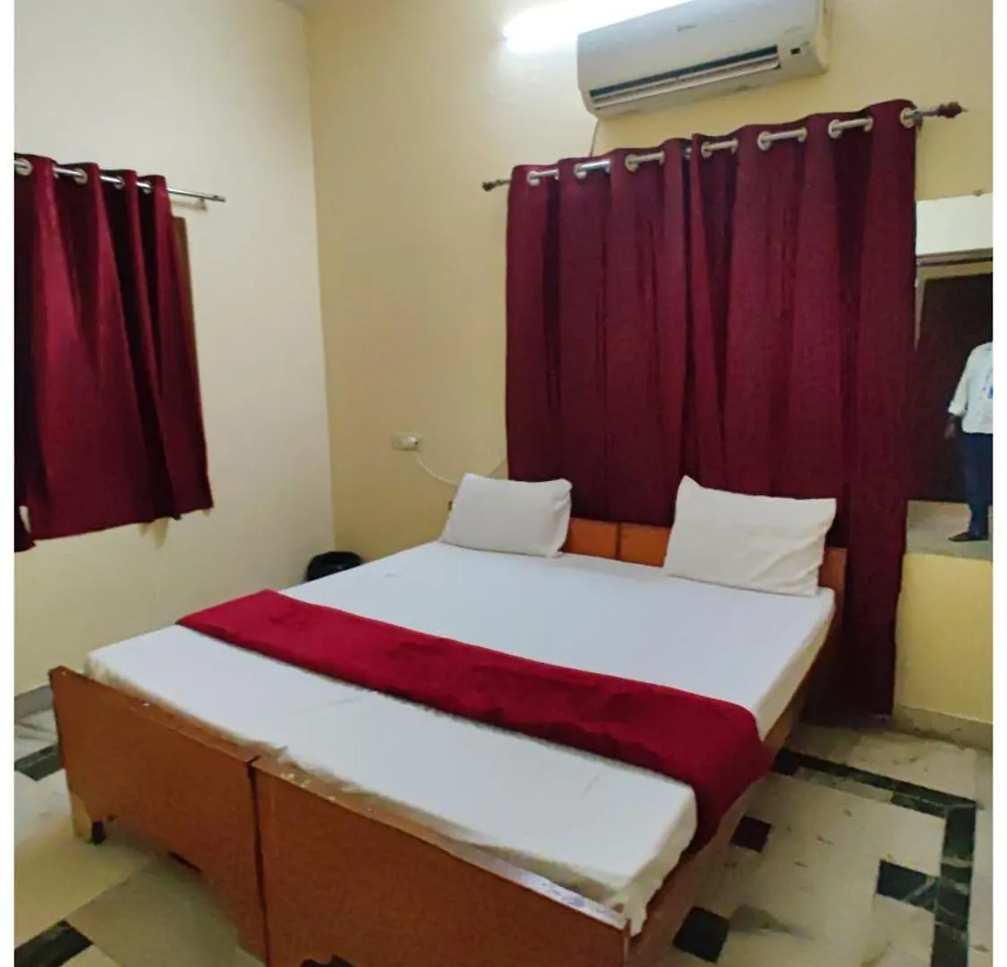 Varanasi Hotel 
