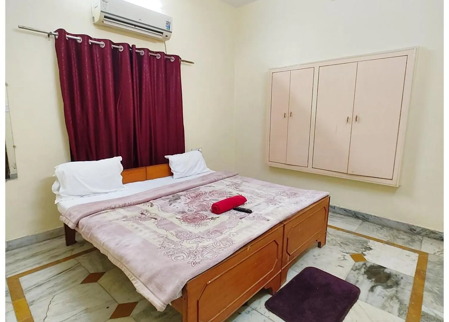 Varanasi Hotel 