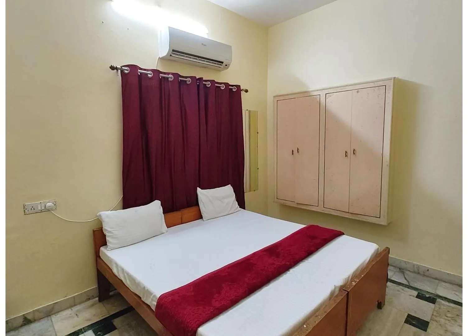 Varanasi Hotel 