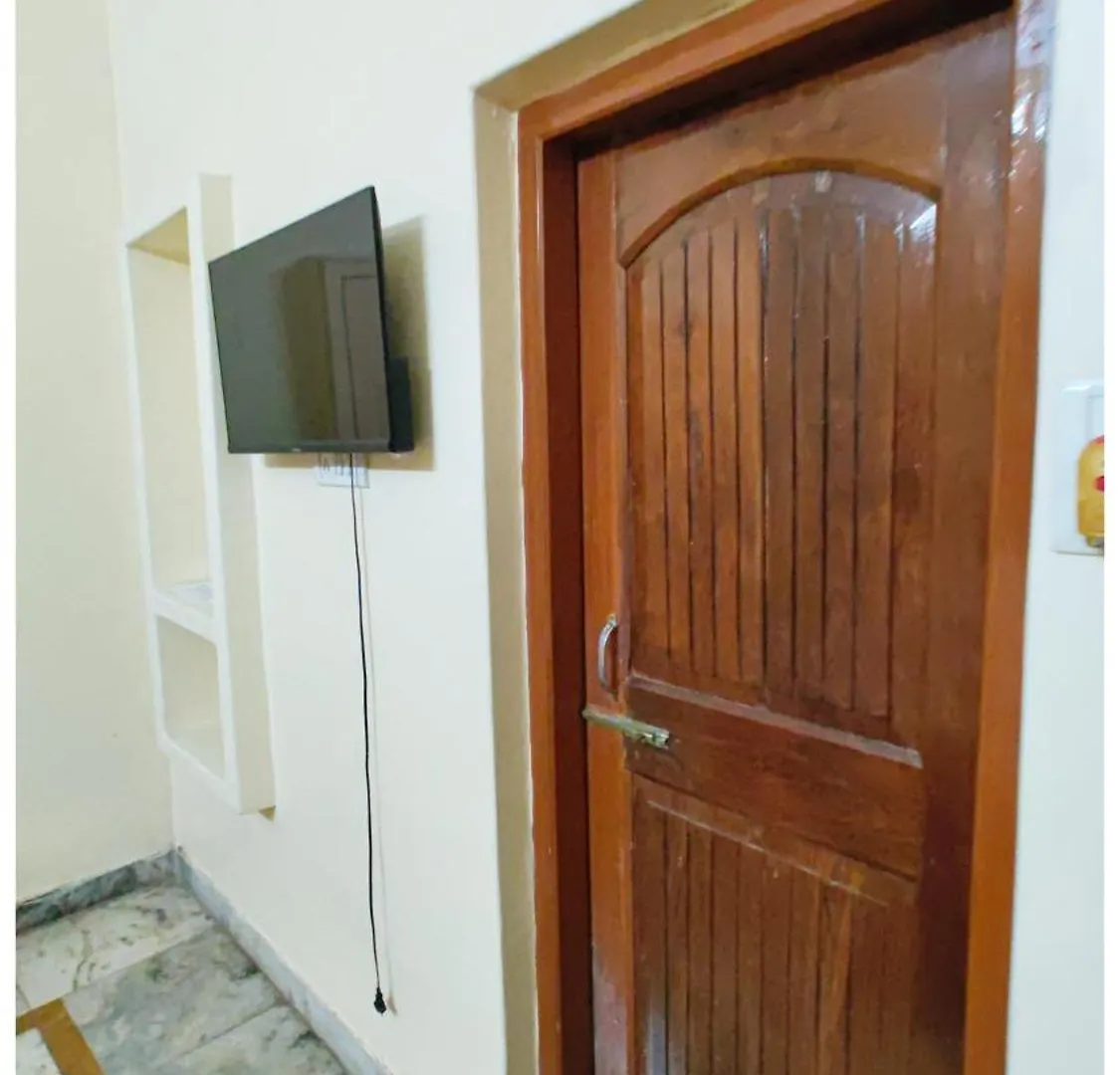 Varanasi Hotel 
