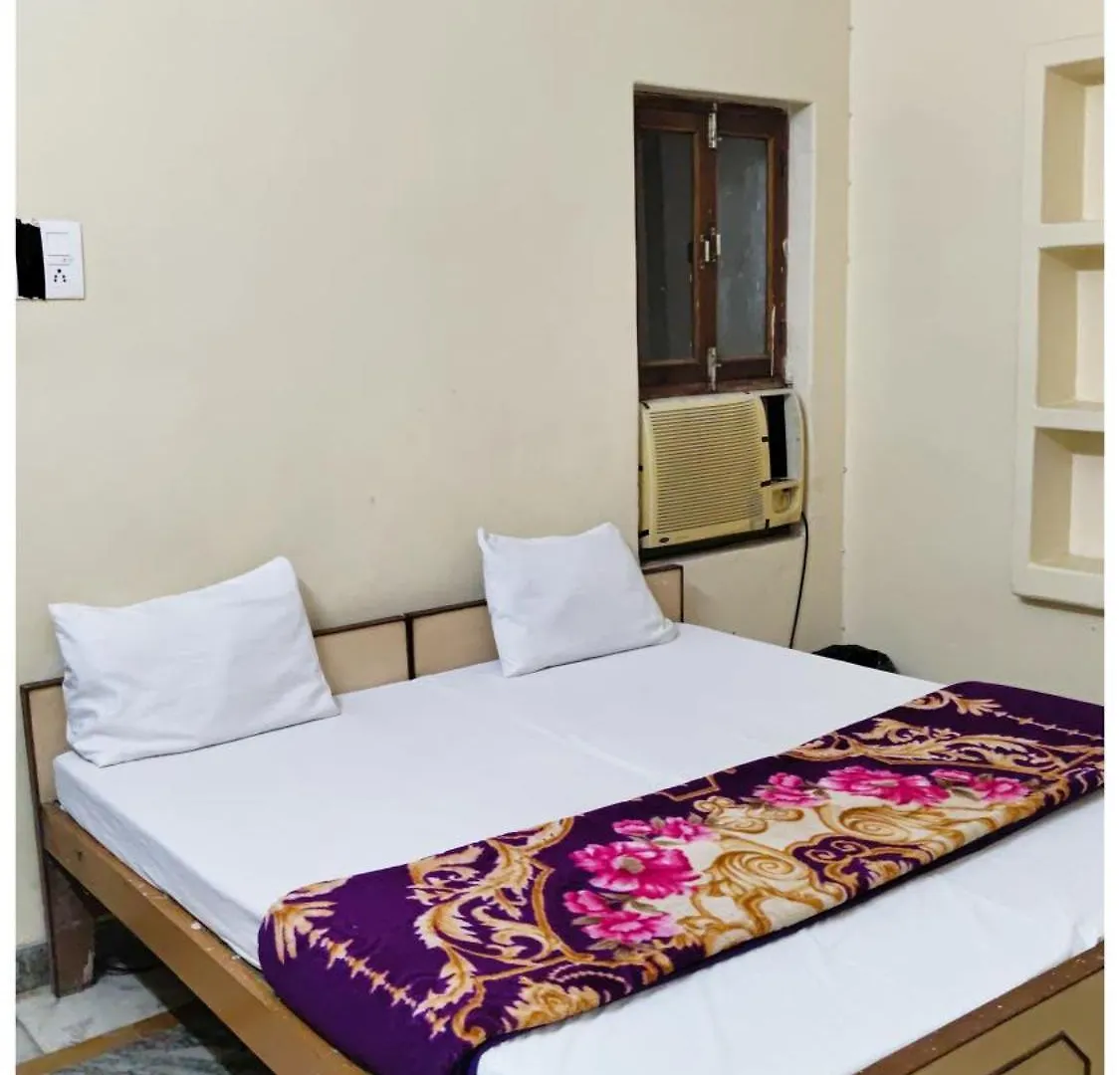 Varanasi Hotel 