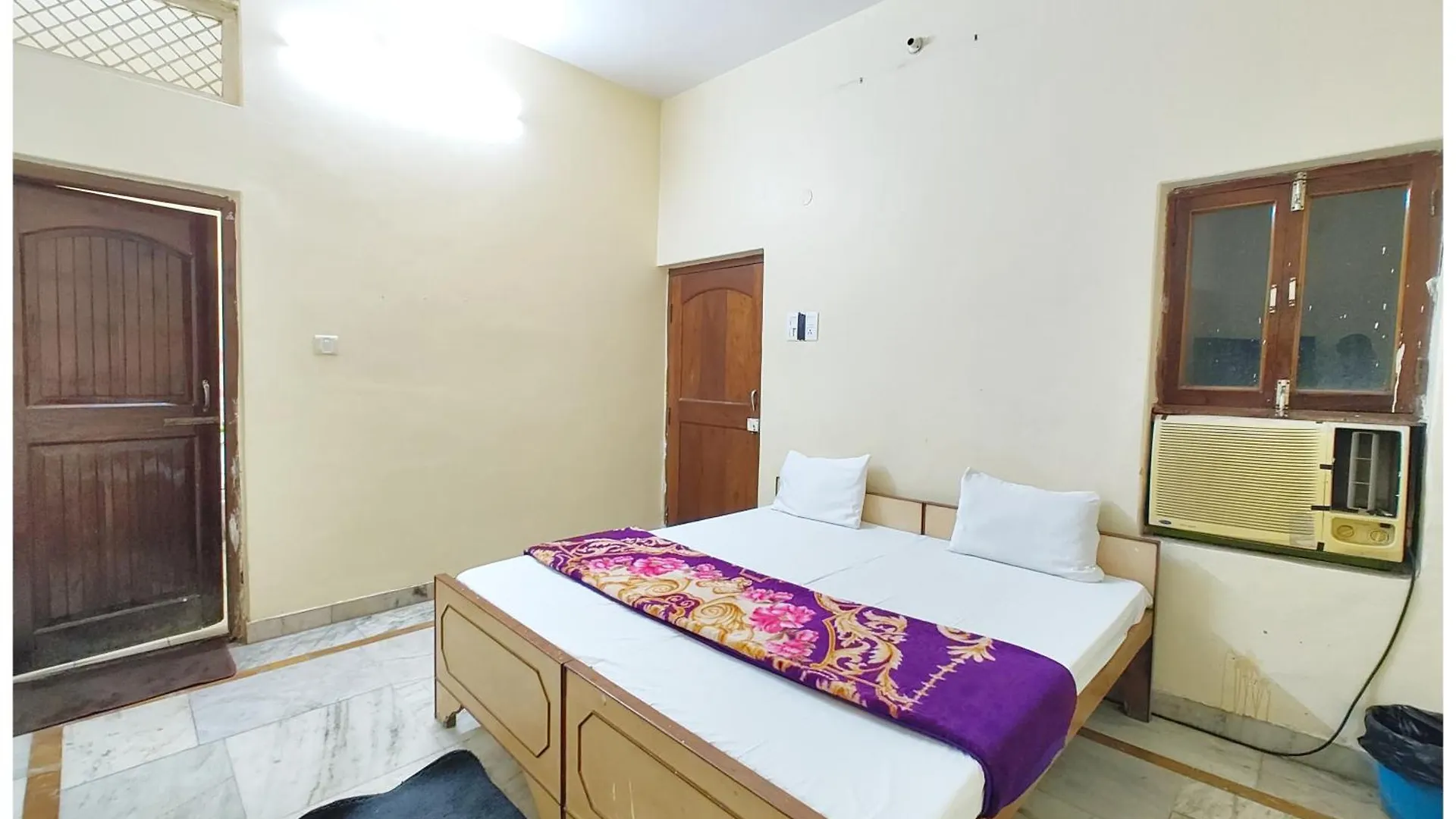 Varanasi Hotel 