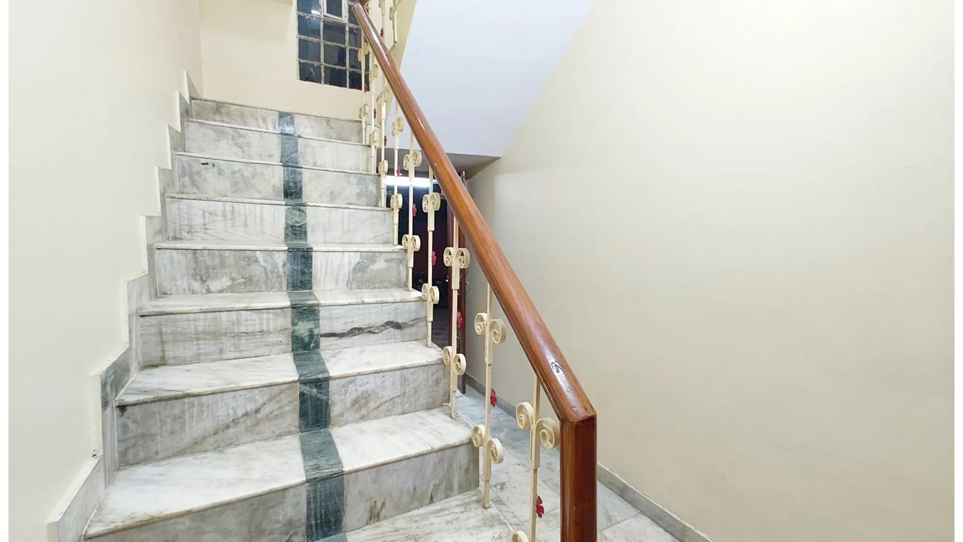 Varanasi Hotel 